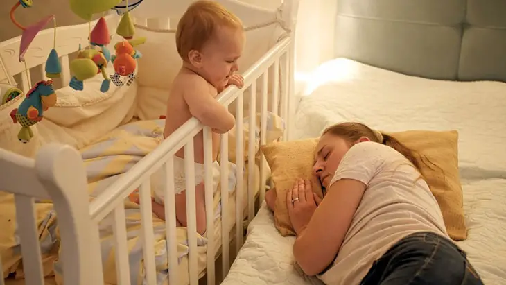 gap between crib and mattress