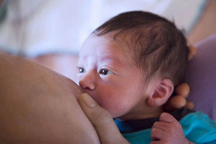 Is it OK to breastfeed with hand foot and mouth