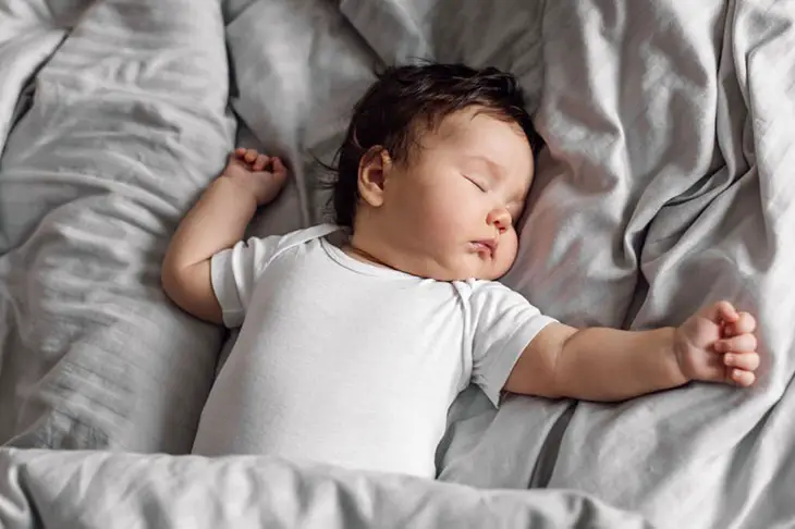 baby-makes-humming-noise-when-sleeping-7-popular-causes