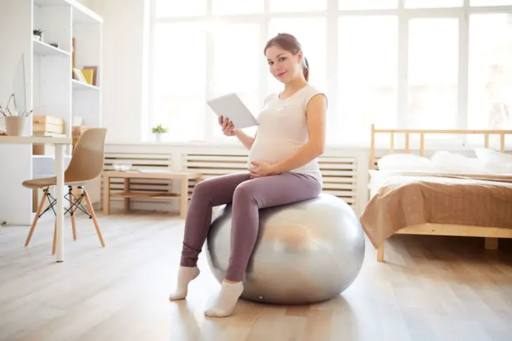 how long to bounce on ball to induce labor