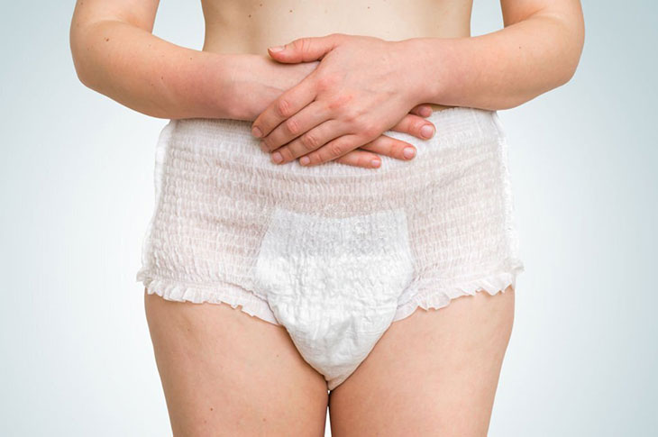 How long do you have to wear disposable underwear after giving birth