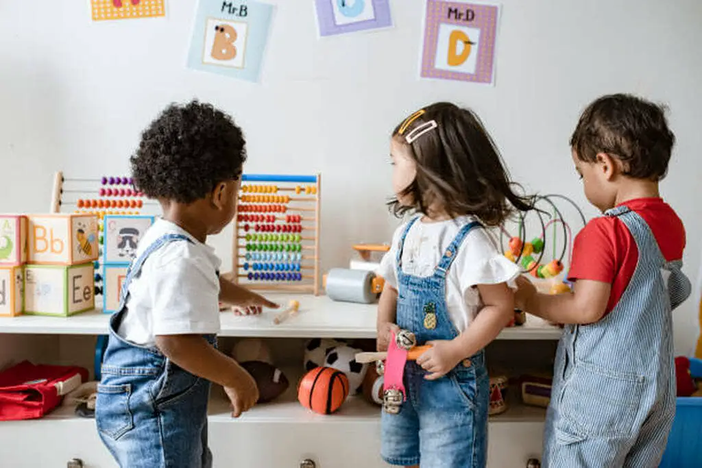 How to Prepare a Toddler for Preschool: A Complete Parent Guide