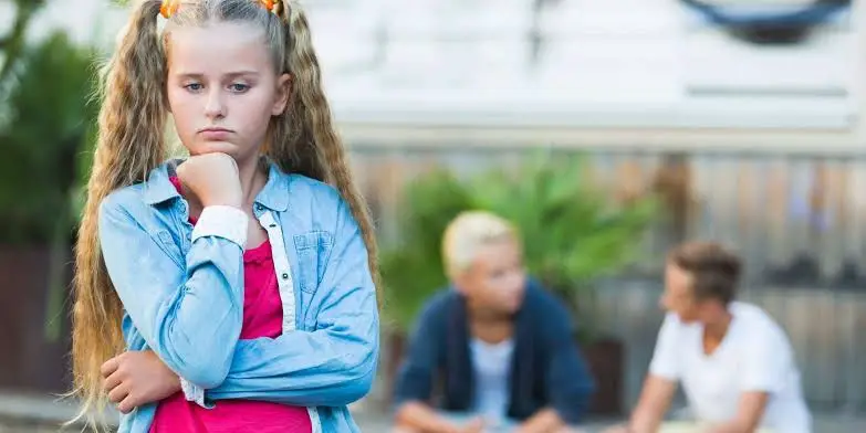 how to help teenagers deal with peer pressure
