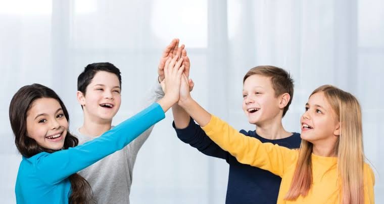 how to help teenagers develop leadership skills