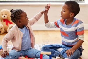 how to manage sibling relationships between toddlers and teens