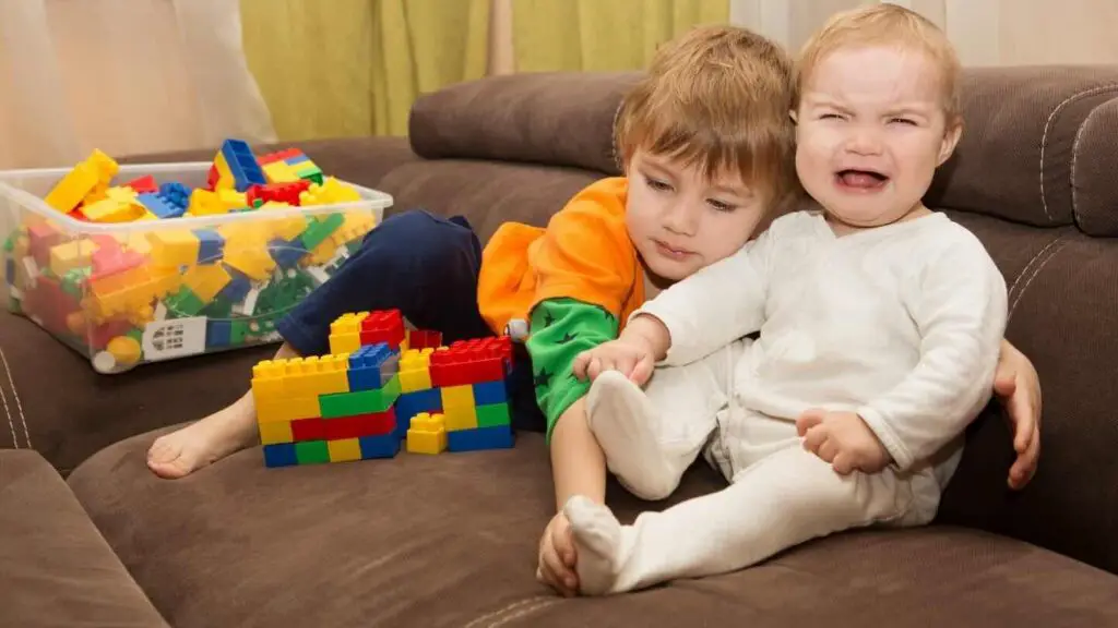 how to manage toddler jealousy after a new baby